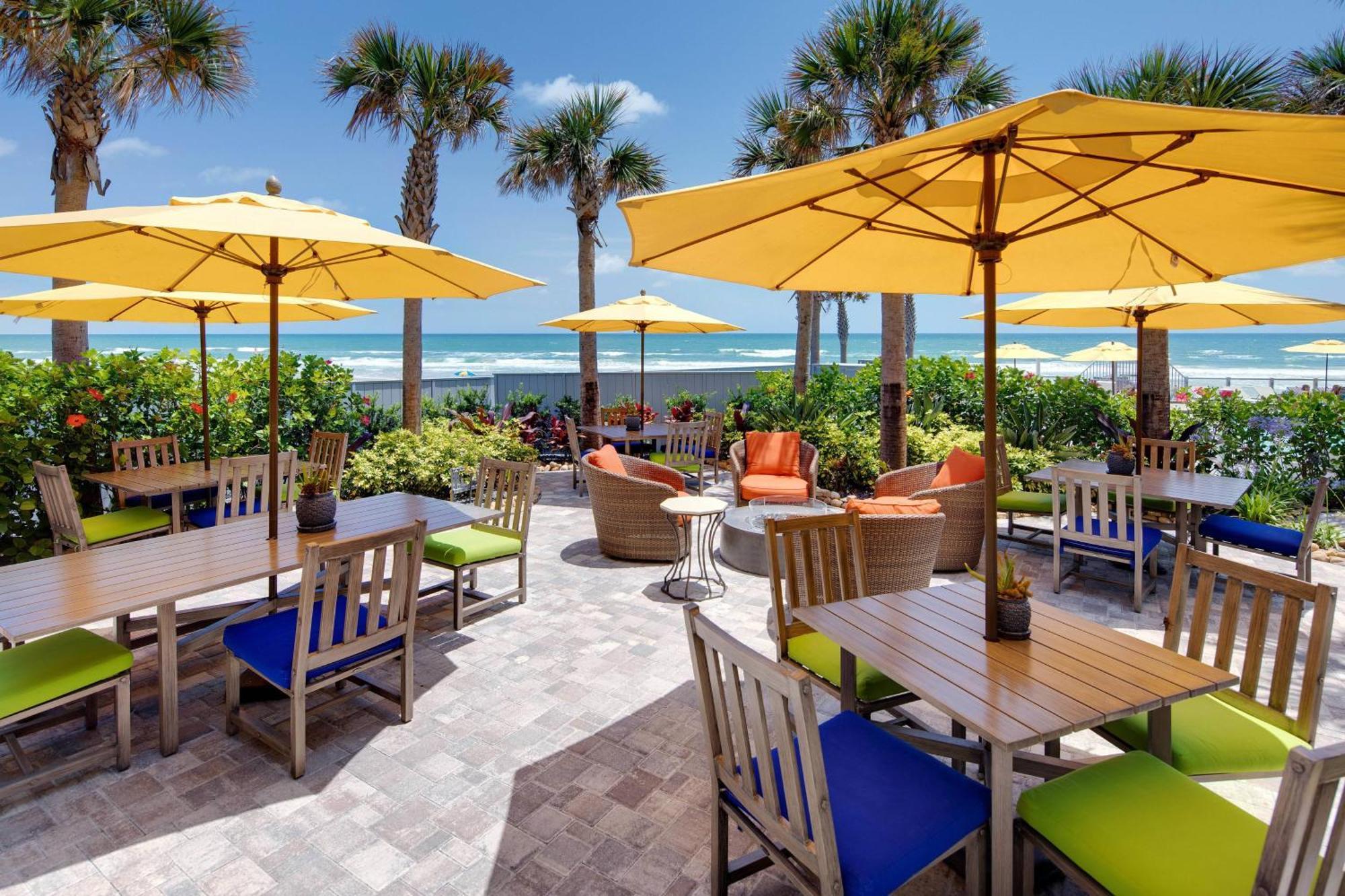 Delta Hotels By Marriott Daytona Beach Oceanfront Exterior photo