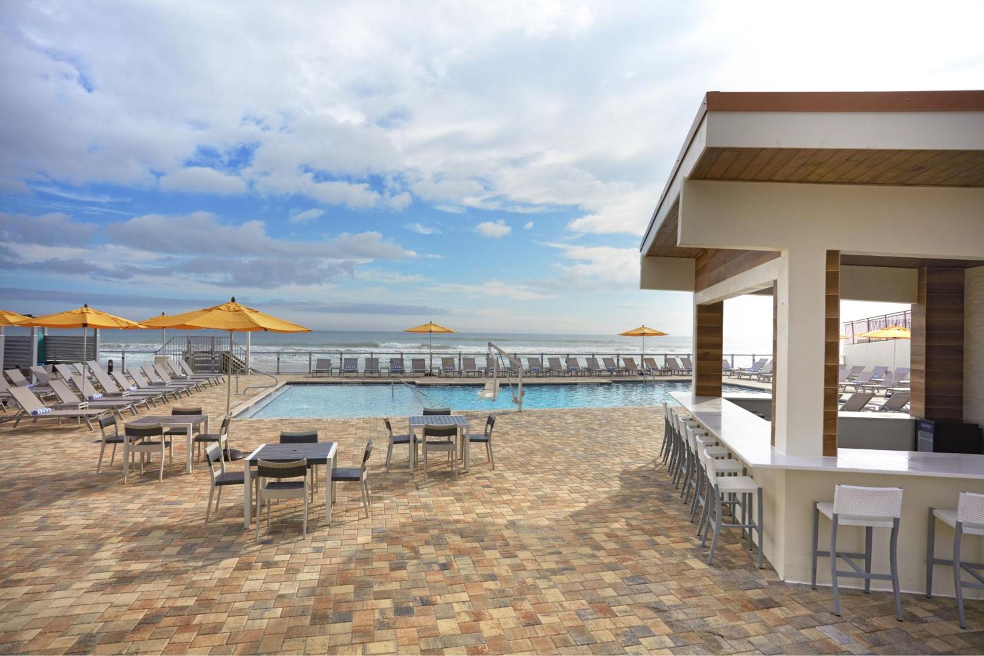 Delta Hotels By Marriott Daytona Beach Oceanfront Exterior photo