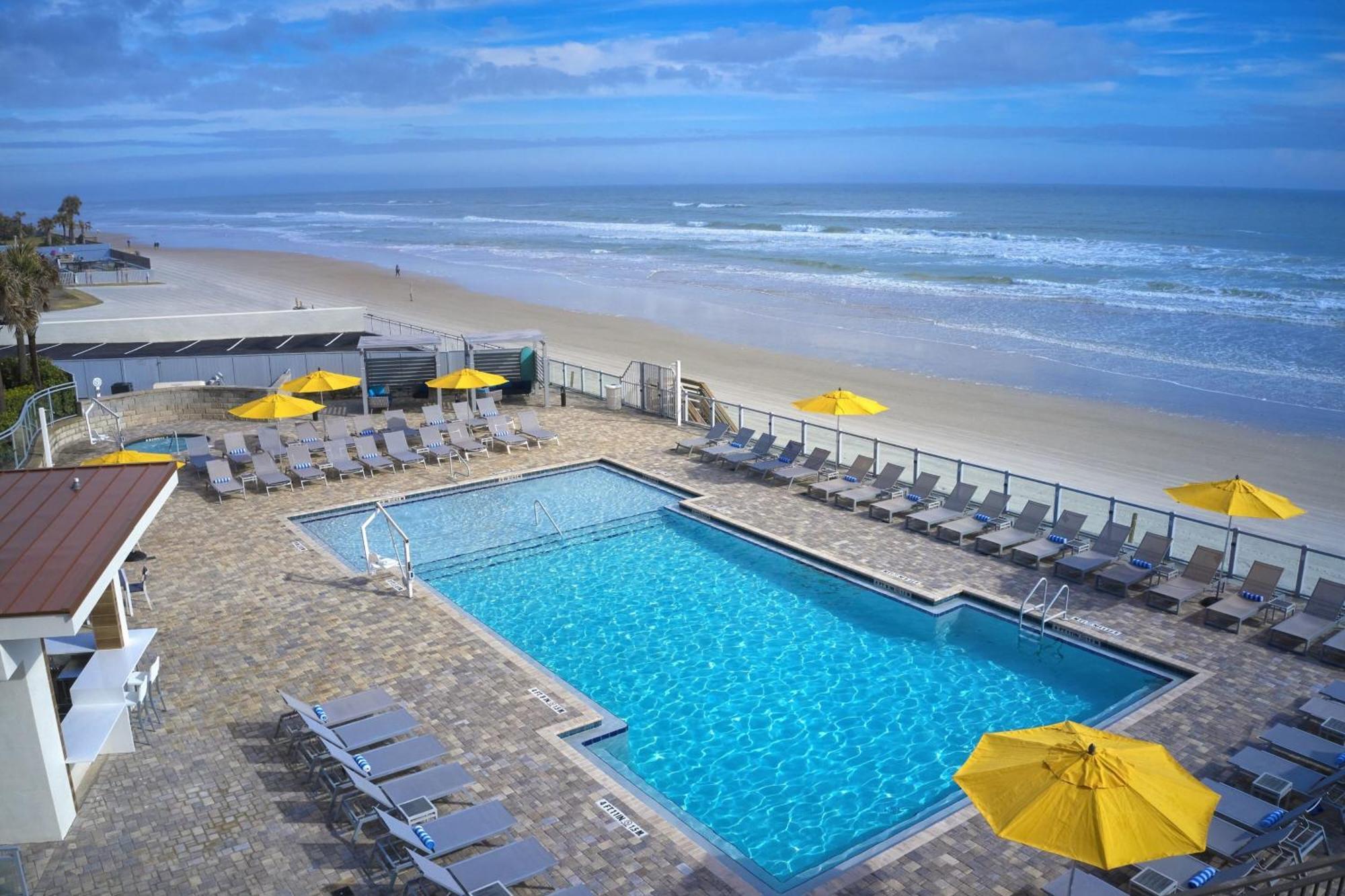 Delta Hotels By Marriott Daytona Beach Oceanfront Exterior photo