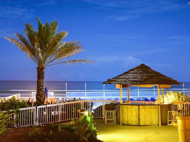 Delta Hotels By Marriott Daytona Beach Oceanfront Exterior photo