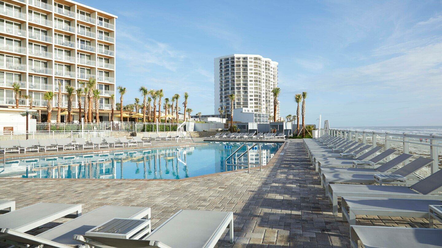 Delta Hotels By Marriott Daytona Beach Oceanfront Exterior photo