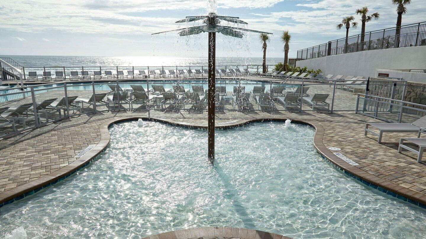 Delta Hotels By Marriott Daytona Beach Oceanfront Exterior photo